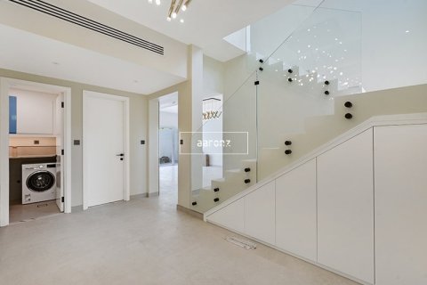 Villa in The Springs, Dubai 3 bedrooms, 233 sq.m. № 18208 - photo 2