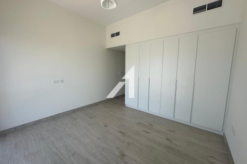 Villa en Murooj Al Furjan, Dubai, 4 dormitorios, 403.6 m², № 18213 - foto 20