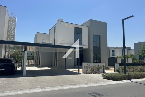 Villa en Murooj Al Furjan, Dubai, 4 dormitorios, 403.6 m², № 18213 - foto 1