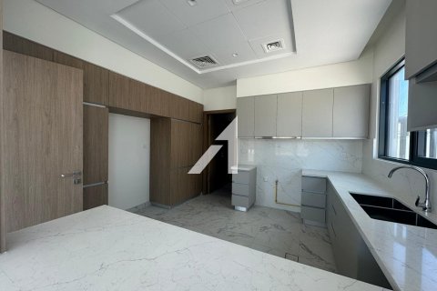 Снять в аренду виллу в Murooj Al Furjan, Дубай: 4 спальни, 833.8м², № 18213 - фото 6