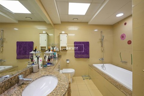 Apartment in Dubai Marina, Dubai 3 bedrooms, 265.4 sq.m. № 18215 - photo 14