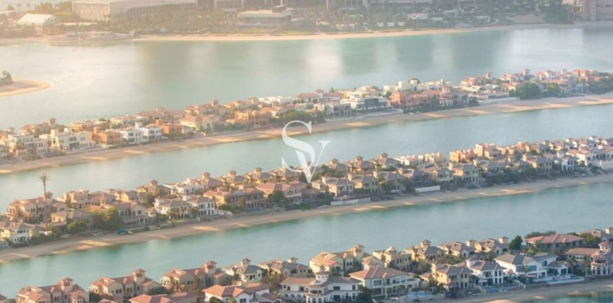 Apartment in Palm Jumeirah, Dubai 6 bedrooms, 1151 sq.m. № 102106