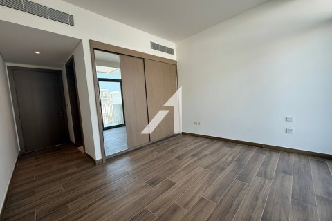 Villa in Al Furjan, Dubai 4 bedrooms, 366 sq.m. № 102041 - photo 3