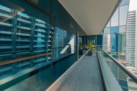 Apartment in Business Bay, Dubai 2 bedrooms, 172 sq.m. № 102042 - photo 10