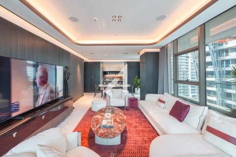 Apartment in Business Bay, Dubai 2 bedrooms, 172 sq.m. № 102042 - photo 19