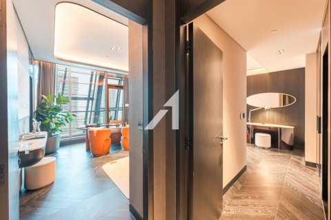 Apartment in Business Bay, Dubai 2 bedrooms, 172 sq.m. № 102042 - photo 11