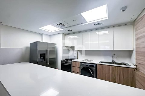 Купить квартиру в Мирдифом, Дубай: 2 спальни, 137м², № 22825 - фото 14