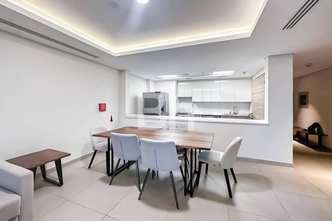 Купить квартиру в Мирдифом, Дубай: 2 спальни, 137м², № 22825 - фото 3