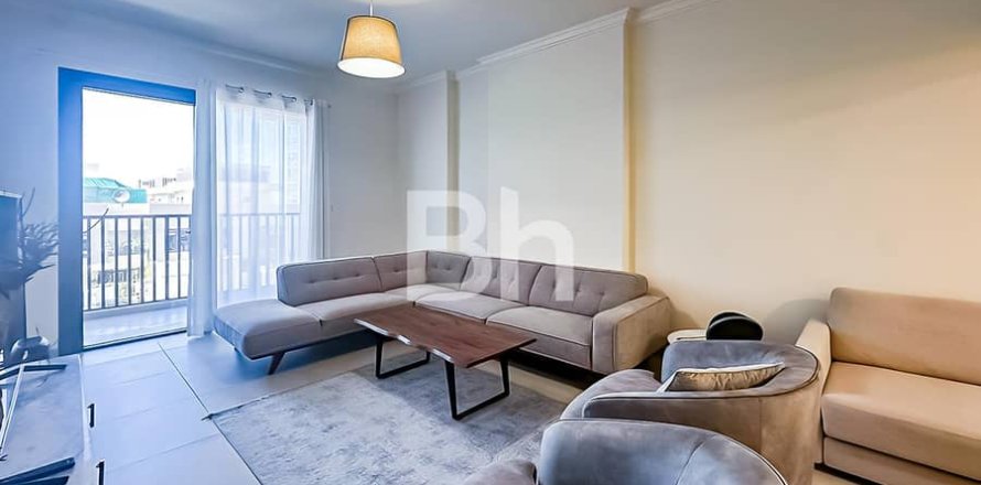 Квартира в Мирдифом, Дубай, 2 спальни, 137м², № 22825