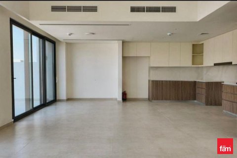 Adosado en Dubai, 4 dormitorios, 255.5 m², № 60257 - foto 1