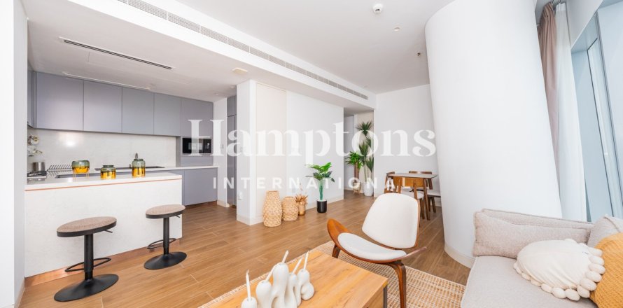 Apartamento en Jumeirah Lake Towers, Dubai, 1 dormitorio, 61.316 m², № 121179