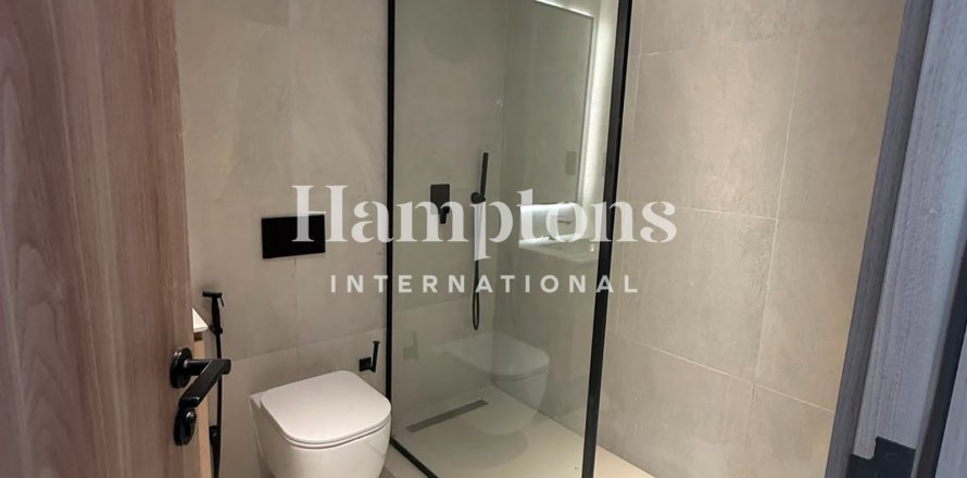 Apartamento en Dubai Studio City, Dubai, 1 dormitorio, 80.6695 m², № 121177