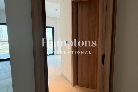 Apartamento en Dubai Studio City, Dubai, 1 dormitorio, 80.66953296 m², № 121177 - foto 18