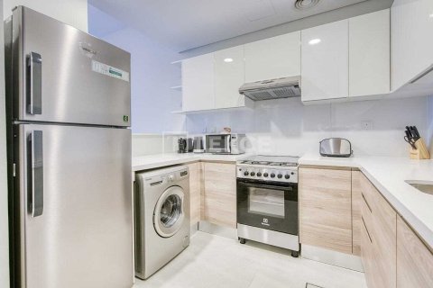 Apartamento en Business Bay, Dubai, 1 dormitorio, 92 m², № 83400 - foto 12