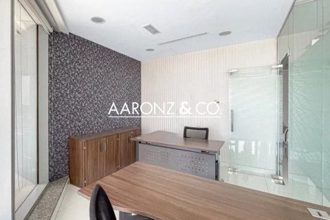 Oficina en Business Bay, Dubai, 78 m², № 83397 - foto 3