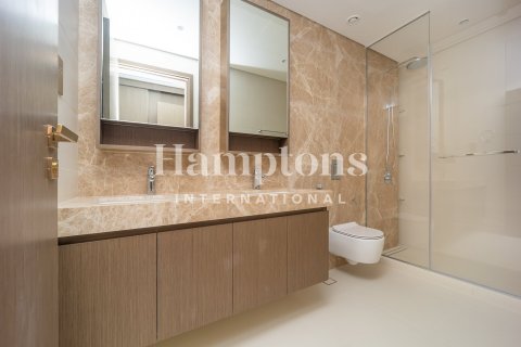 Apartment in Dubai Harbour, Dubai 3 bedrooms, 181.81117100 sq.m. № 63430 - photo 1