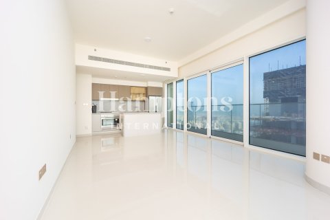 Apartment in Dubai Harbour, Dubai 3 bedrooms, 181.81117100 sq.m. № 63430 - photo 9