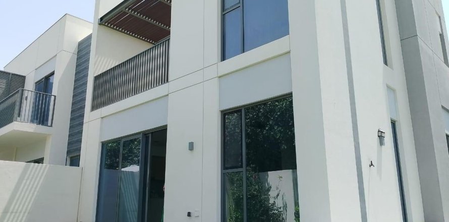 Вилла в Дубае, 4 спальни, 247.2м², № 60602