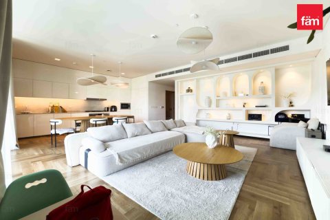 Купить квартиру в Дубае: 3 спальни, 169.4м², № 60603 - фото 3