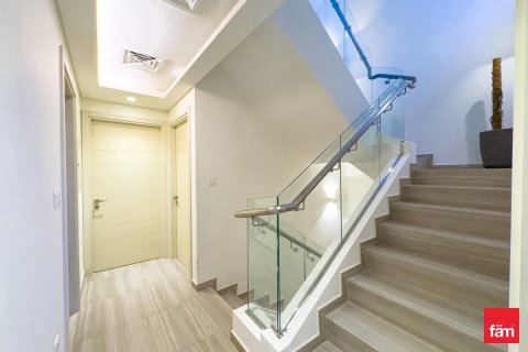 Townhouse in Dubai 3 bedrooms, 186.3 sq.m. № 93448 - photo 11
