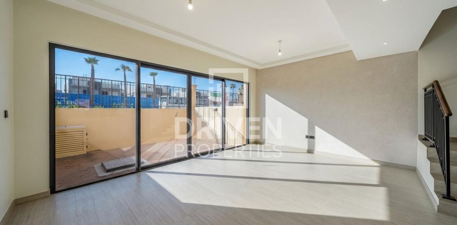 Townhouse in Damac Lagoons, Dubai 4 bedrooms, 144 sq.m. № 127780