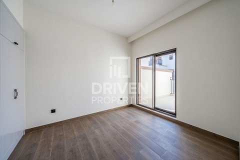 Townhouse in Damac Lagoons, Dubai 4 bedrooms, 144.19 sq.m. № 127782 - photo 9