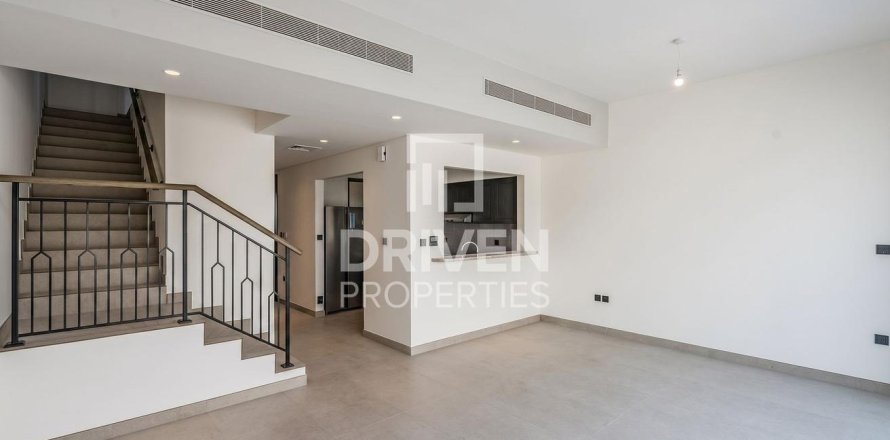 Townhouse in Damac Lagoons, Dubai 4 bedrooms, 144 sq.m. № 127781