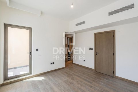Townhouse in Damac Lagoons, Dubai 4 bedrooms, 144 sq.m. № 127781 - photo 4