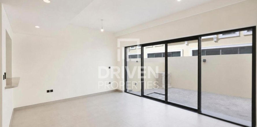 تاون هاوس في Damac Lagoons, دبي 4 غرف نوم, 144 م² رقم 127779