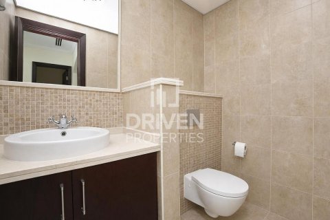 Villa in Jumeirah Park, Dubai 4 bedrooms, 790.42 sq.m. № 127788 - photo 26