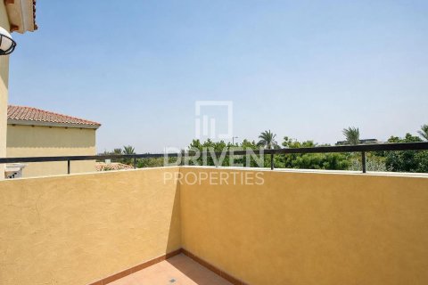 Villa in Jumeirah Park, Dubai 4 bedrooms, 790.42 sq.m. № 127788 - photo 30