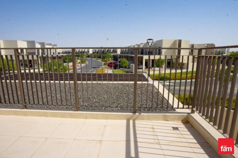 Villa in Dubai 3 bedrooms, 129.9 sq.m. № 71669 - photo 7