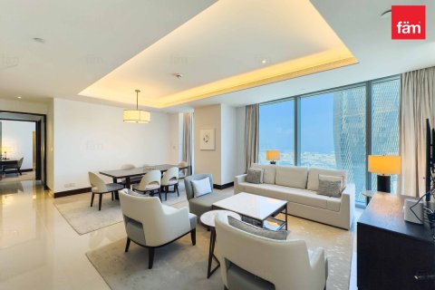 Снять в аренду квартиру в Даунтаун Дубай (Даунтаун Бурдж Дубай), Дубай: 2 спальни, 123.5м², № 71670 - фото 1