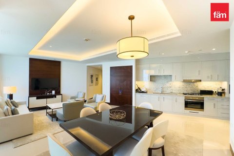 Снять в аренду квартиру в Даунтаун Дубай (Даунтаун Бурдж Дубай), Дубай: 2 спальни, 123.5м², № 71670 - фото 3