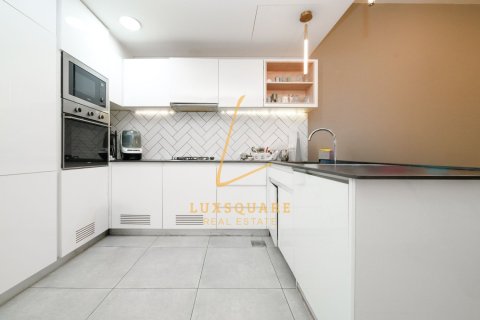 Apartamento en Jumeirah Village Circle, Dubai, 2 dormitorios, 104 m², № 139544 - foto 4