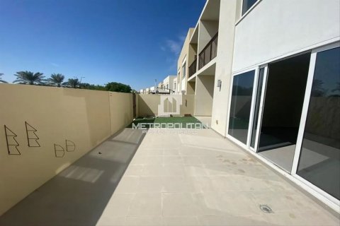 Adosado en EMAAR South, Dubai South (Dubai World Central), Dubai, 2 dormitorios, 151 m², № 15274 - foto 2