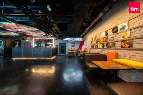 Снять в аренду магазин в Дубае: 146м², № 85753 - фото 17