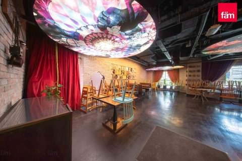 Магазин в Дубае, 146м², № 85753