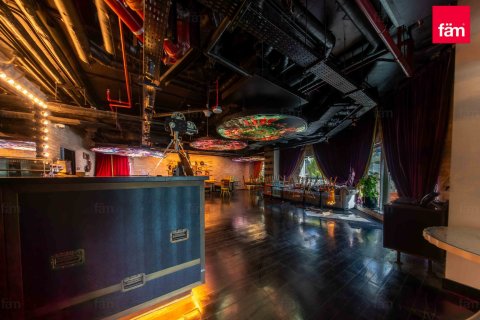 Снять в аренду магазин в Дубае: 146м², № 85753 - фото 13