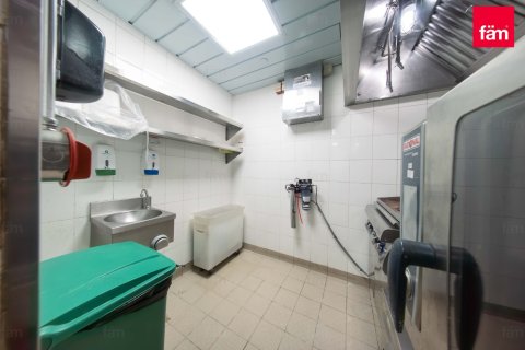 Снять в аренду магазин в Дубае: 146м², № 85753 - фото 11