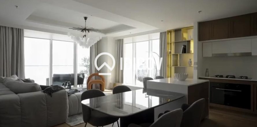 Apartamento en EMAAR Beachfront, Dubai Harbour, Dubai, 3 dormitorios, 179.95 m², № 120896