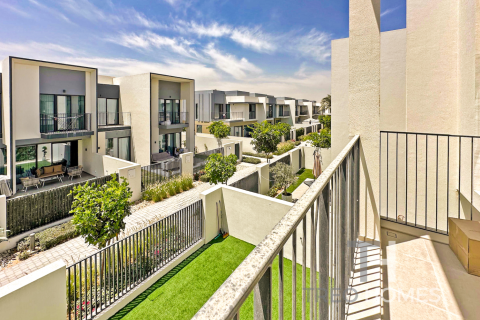 Townhouse in The Valley, Dubai 3 bedrooms, 186 sq.m. № 16881 - photo 1
