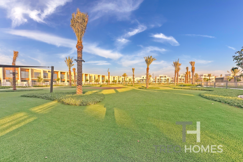 Townhouse in The Valley, Dubai 3 bedrooms, 186 sq.m. № 16881 - photo 8