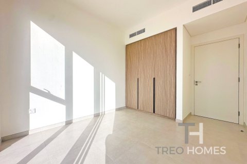 Townhouse in The Valley, Dubai 3 bedrooms, 190 sq.m. № 16880 - photo 20