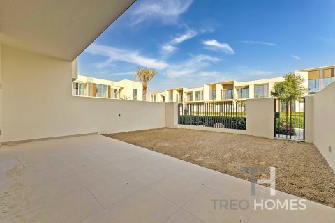 Townhouse in The Valley, Dubai 3 bedrooms, 190 sq.m. № 16880 - photo 5