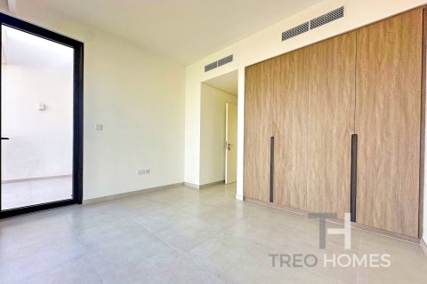 Townhouse in The Valley, Dubai 3 bedrooms, 190 sq.m. № 16880 - photo 21