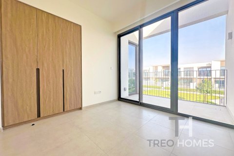 Townhouse in The Valley, Dubai 3 bedrooms, 190 sq.m. № 16880 - photo 17
