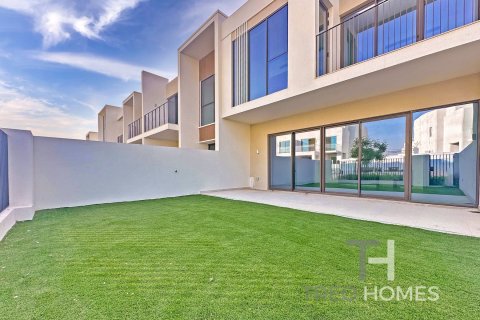 Townhouse in The Valley, Dubai 3 bedrooms, 192 sq.m. № 16879 - photo 9