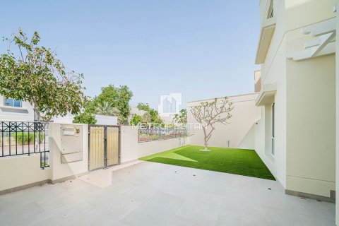 Villa à Meadows, Dubai, 5 chambres, 353 m², № 15867 - photo 19