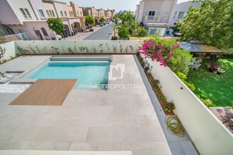 Villa à Meadows, Dubai, 5 chambres, 353 m², № 15867 - photo 26